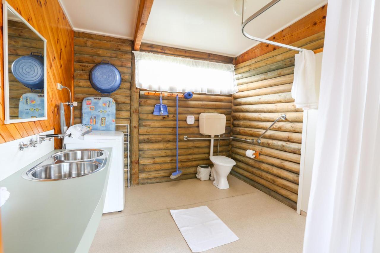 Lazy Acre Log Cabins 엔트런스호수 외부 사진